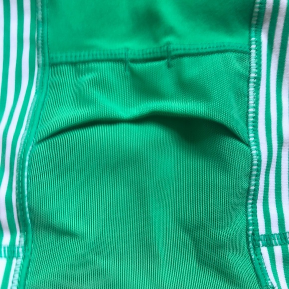 green lululemon tank size 2/4 built in bra - Picture 3 of 4